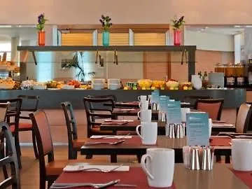 هيلتون غاردن روما إيربورت 4* فيوميتشينو