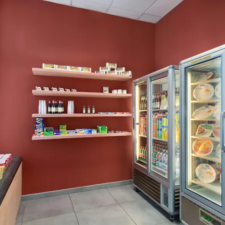 罗马机场花园客栈酒店 4* 菲乌米奇诺