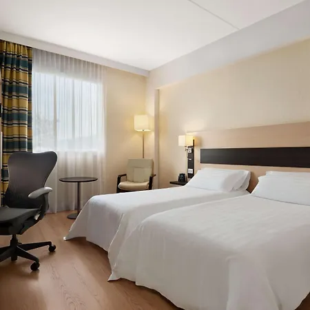 罗马机场花园客栈酒店