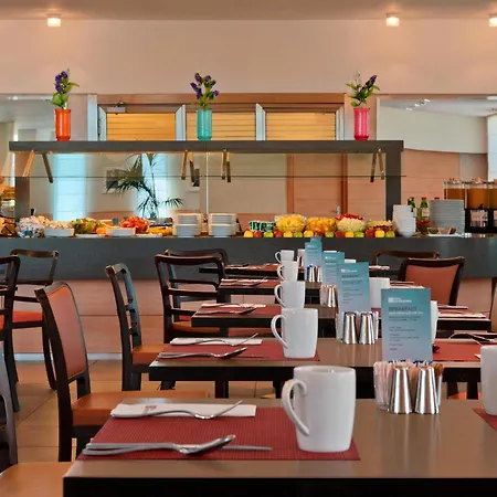 Hilton Garden Rome Airport 4*